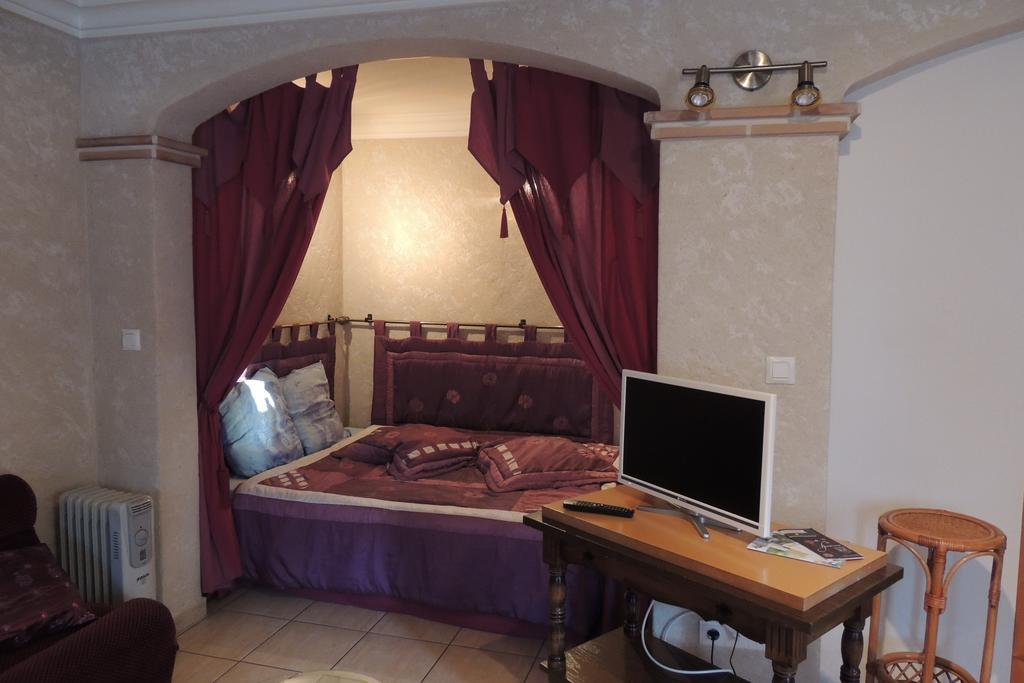 Апартаменты Le Manoir De Goliath Toutainville Номер фото